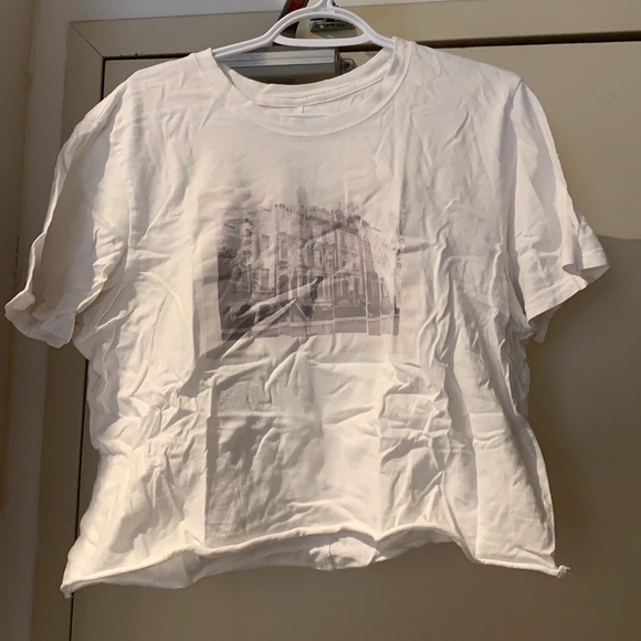 A&F cropped Graphic Tee - Picture 1 of 4